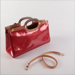 Authentic louis vuitton roxbury drive handbag